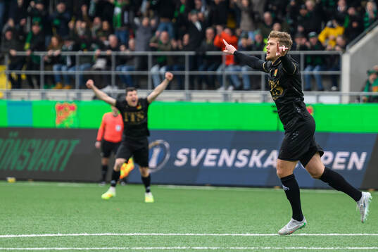 GAIS Kevin Holmén och Matteo De Brienne  jublar
