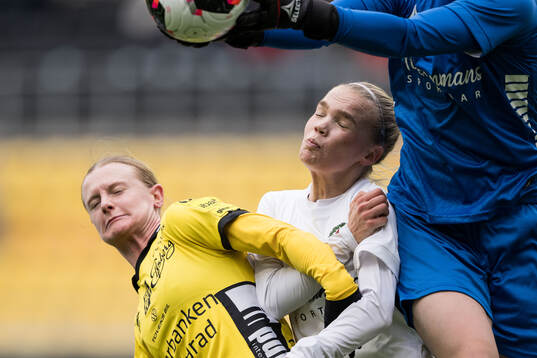 Elfsborgs Hanna Jiozon och Örebro SKs Johanna Wikström