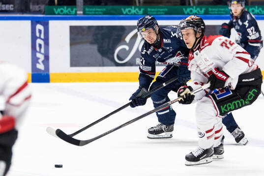 Linköpings Eskild Bakke Olsen och Örebros Jesse Ylönen