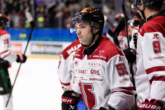 Örebros David Quenneville deppar