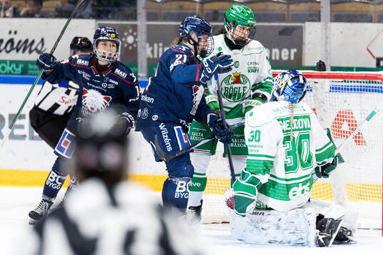 Linköpings Naomi Rogge jublar