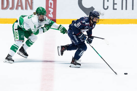Rögles Amelie Elisson och Linköpings Marthe Pabsdorff