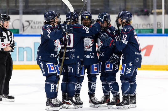 Linköpings Lova Blom jublar