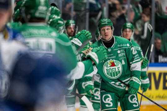 Rögles Fredrik Olofsson jublar