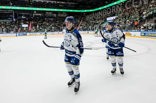 Leksands Lukas Vejdemo jublar
