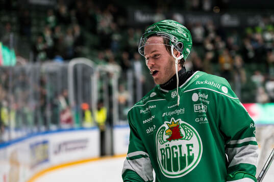 Rögles Filip Johansson jublar