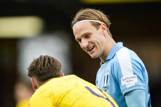Mjällbys Axel Norén och Malmö FFs Erik Botheim