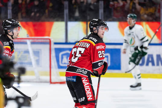 Luleås Filip Eriksson jublar