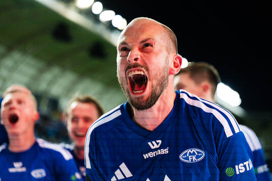Bläddra bland fler bilder av Football, Eliteserien, Molde - Rosenborg