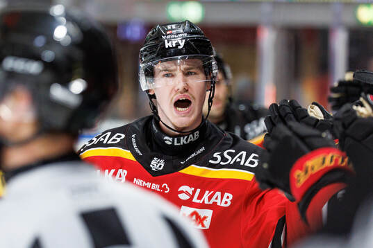 Luleås Filip Eriksson jublar