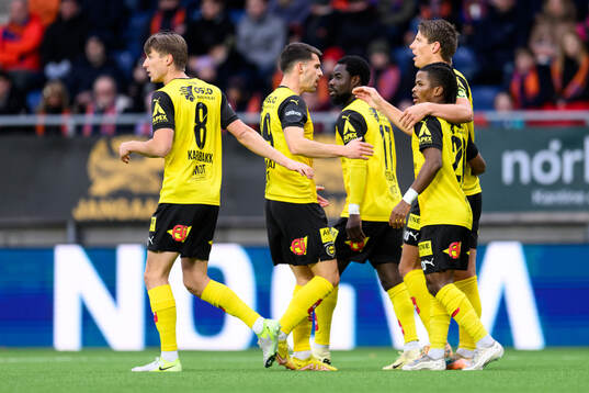 Félix Vá and Thomas Lehne Olsen of Lillestrøm celebrate