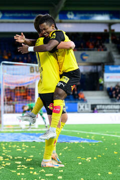 Thomas Lehne Olsen and Félix Vá of Lillestrøm celebrate