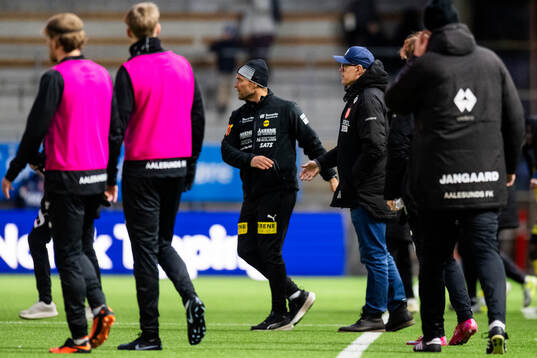Head coach Hans Erik Ødegaard of Lillestrøm and head