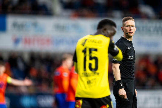 Referee Espen Eskås