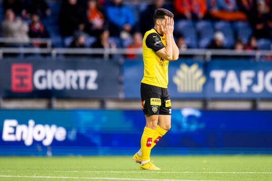Ylldren Ibrahimaj of Lillestrøm looks dejected
