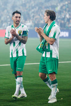 Hammarbys Nahir Besara och Hampus Skoglund jublar
