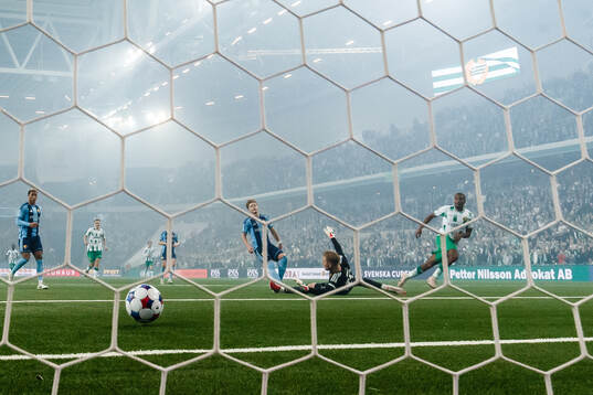Hammarbys Paulos Abraham gör 1-0