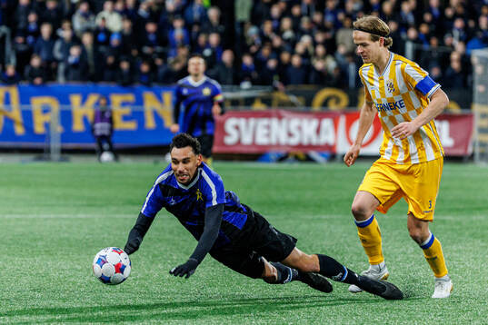 Sirius Joakim Persson och IFK Göteborgs August Erlingmark