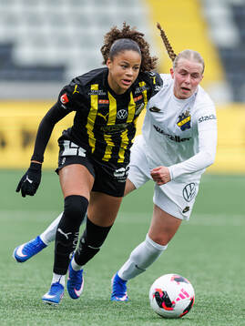 Häckens Felicia Schröder och AIKs Nova Selin