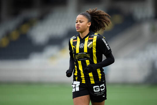 Häckens Felicia Schröder