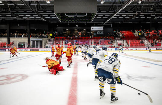 Spelarna värmer upp
