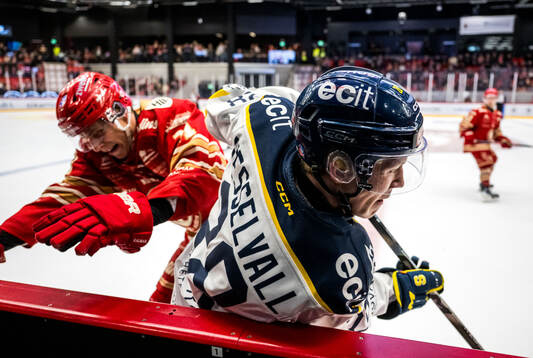 Kalmars Matthew Struthers och Södertäljes Adam Hesselvall