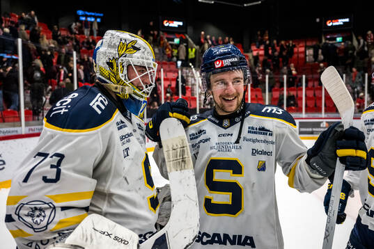 Södertäljes målvakt Love Härenstam och Andrew