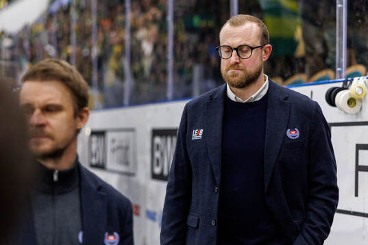 Oskarshamns huvudtränare Jeff Jakobs deppar