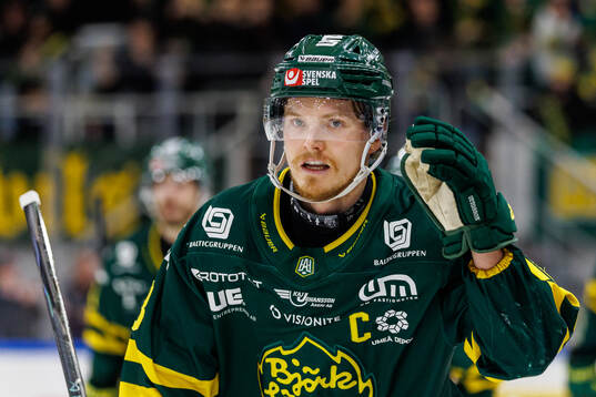 Björklövens Axel Ottosson jublar