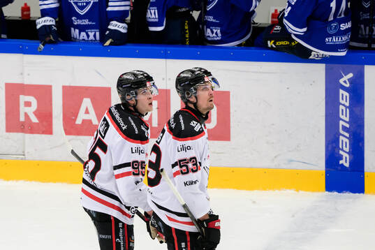 Nybro Vikings Gabriel Säll och Jesper Mångs deppar
