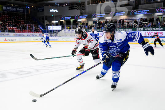 Nybro Vikings Tim Lindfors och Karlskogas Oliver Eklind