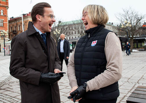 Statsminister Ulf Kristersson (M) och klubbdirektör Helene