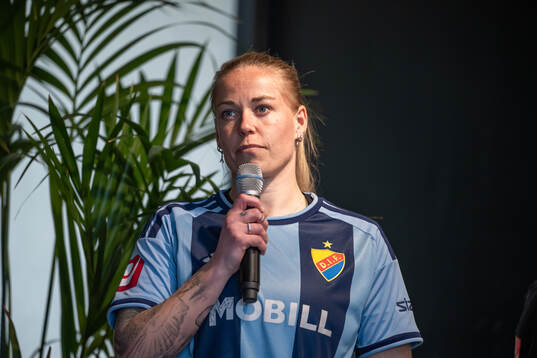 Sessy Åsland, Djurgården