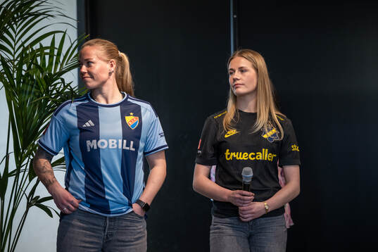 Sessy Åsland, Djurgården, och Olivia Lindstedt, AIK