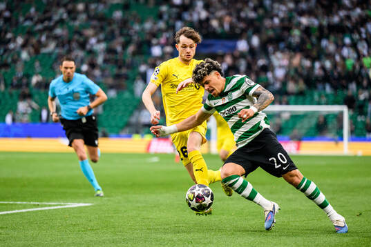 Håkon Evjen of Bodø/Glimt and Maximiliano Araújo of