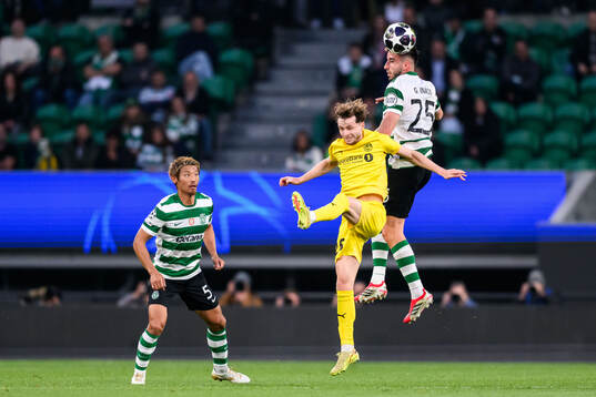 Håkon Evjen of Bodø/Glimt and Gonçalo Inácio of Sporting