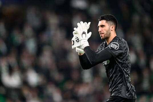Goalkeeper Rui Silva of Sporting
