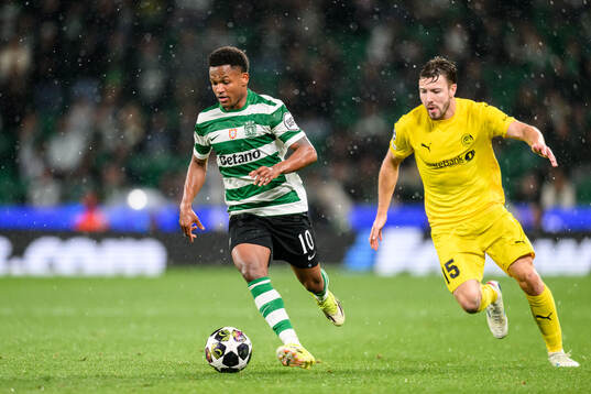 Geny Catamo of Sporting and Fredrik André Bjørkan of