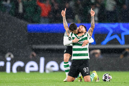 Luis Suárez of Sporting celebrates