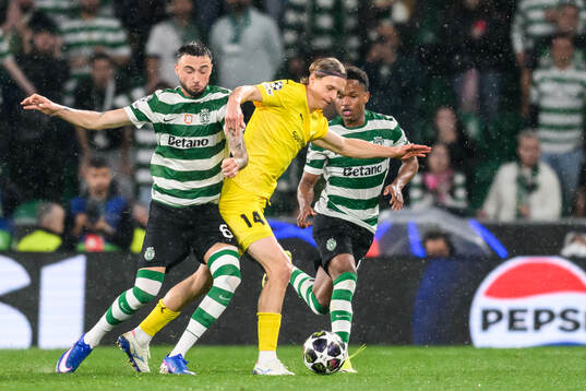 Zeno Debast of Sporting and Ulrik Saltnes of Bodø/Glimt