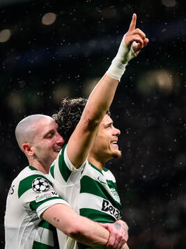 Maximiliano Araújo of Sporting celebrates