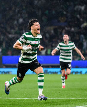 Maximiliano Araújo of Sporting celebrates