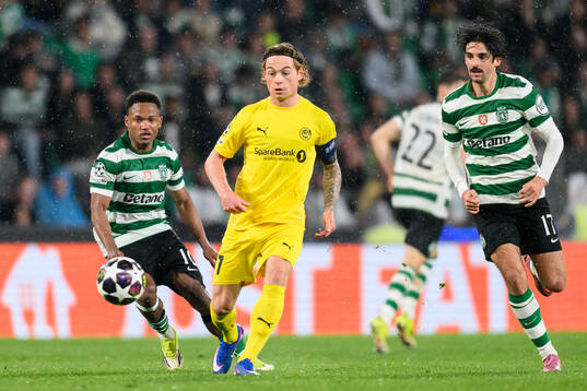 Geny Catamo of Sporting and Patrick Berg of Bodø/Glimt