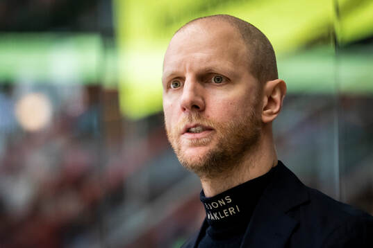 Örebros assisterande tränare Carl Gunnarsson