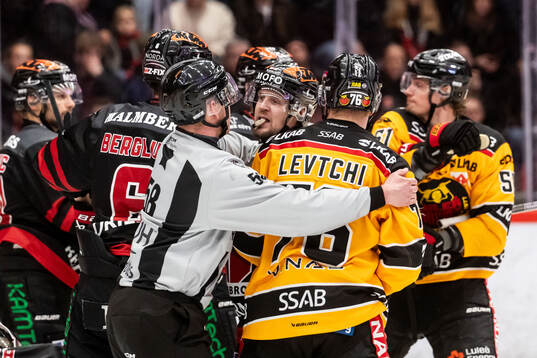 Örebros Filip Berglund och Luleås Markus Nurmi
