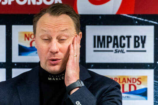 Örebros assisterande tränare Marcus Weinstock på
