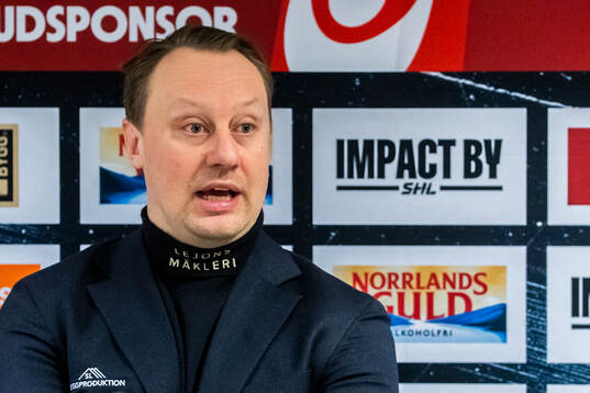 Örebros assisterande tränare Marcus Weinstock på