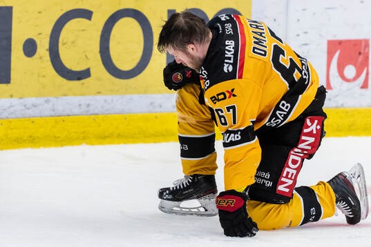Luleås Linus Omark har ont