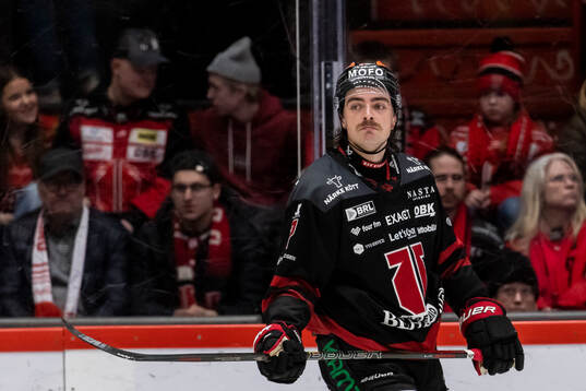 Örebros Luke Martin deppar