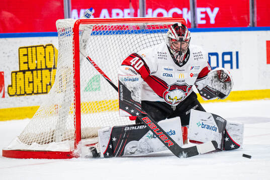 Malmö Redhawks målvakt Oskar Blomgren